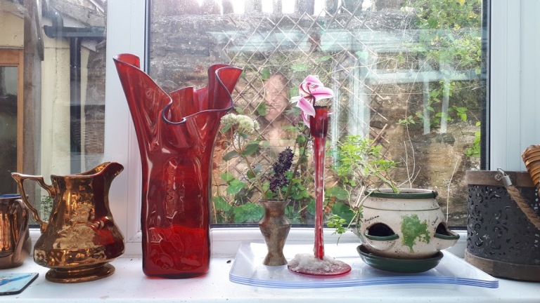 wavy-red-vase